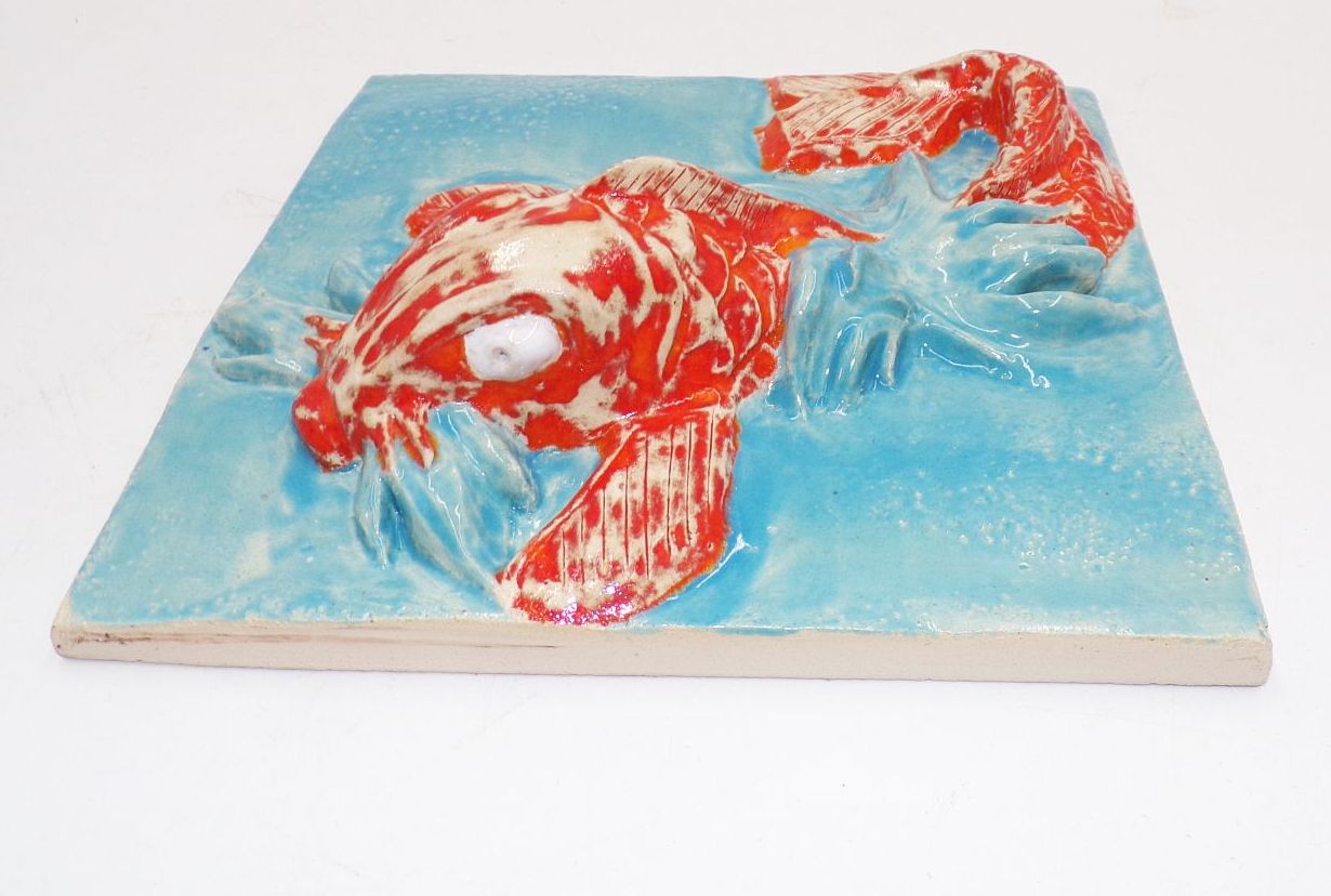 Fliese Koi Fisch plastisches Relief Unikat Handarbeit Deko 