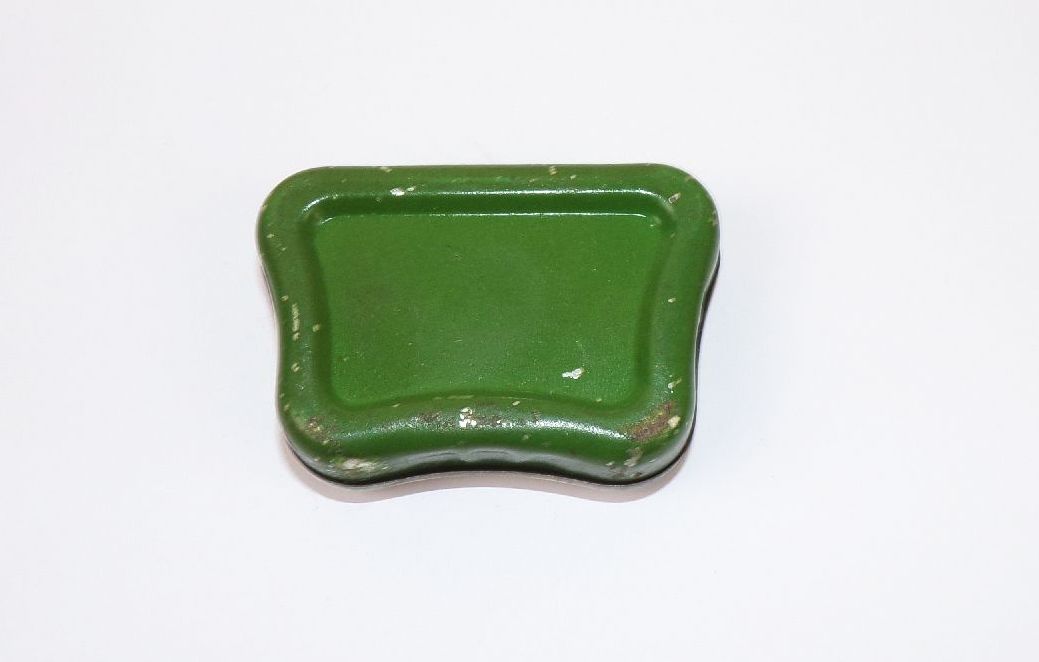 Alte Hartwig und Vogel Blechdose Nesselfalter Automatendose