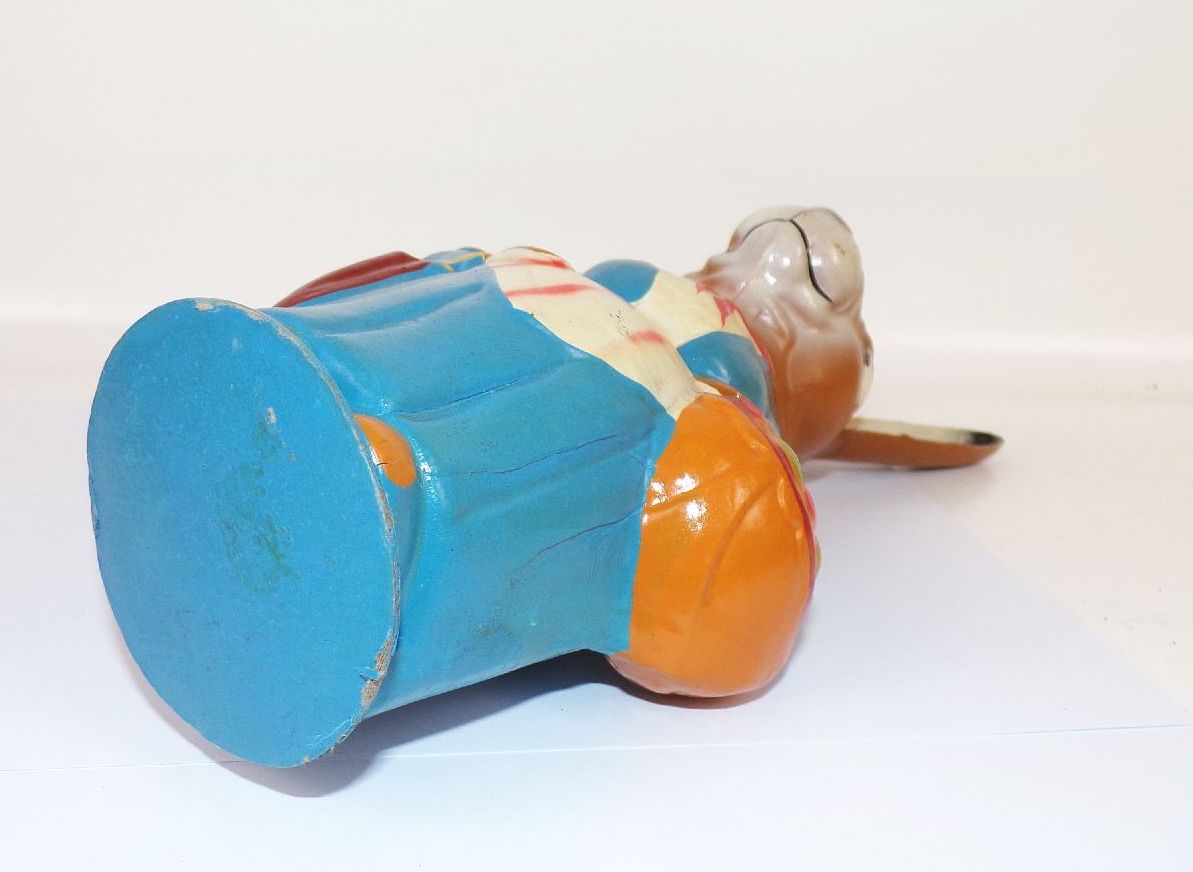 Alter Candy Container Osterhäsin Osterhase Bunt aus Pappmaschee 