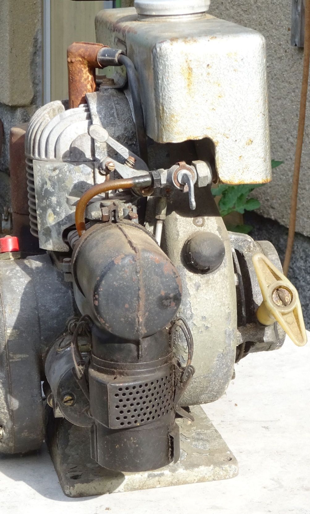 Barkas EL65 Stationärmotor Fliehkraftkupplung DDR Motor Barkas EL65 Stationärmotor Fliehkraftkupplung DDR Motor