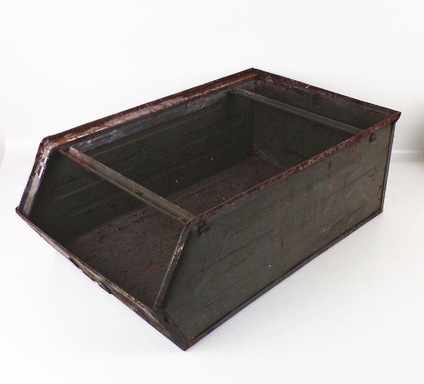 Alte Stapelbox Regal Metallkiste Aufbewahrung Industrie Sichtlagerkasten Werkzeugkiste 