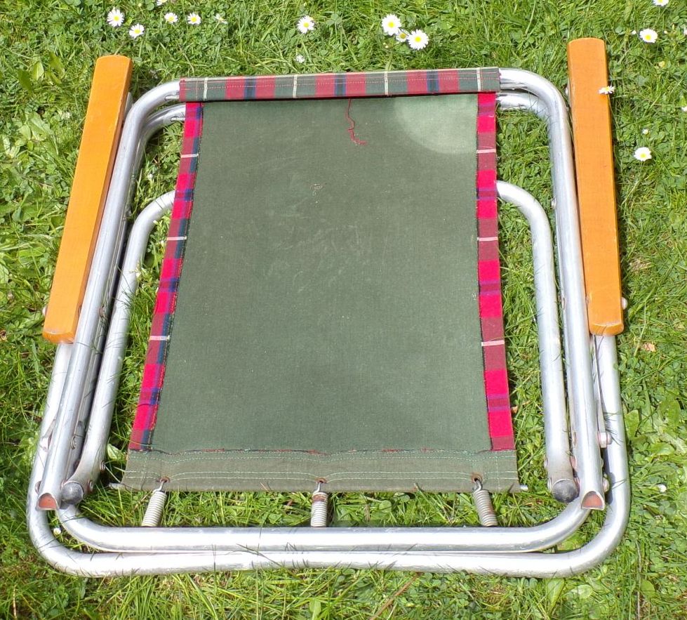 Alter DDR Klappstuhl Campingstuhl Karo Muster true vintage Alter DDR Klappstuhl Campingstuhl Karo Muster true vintage