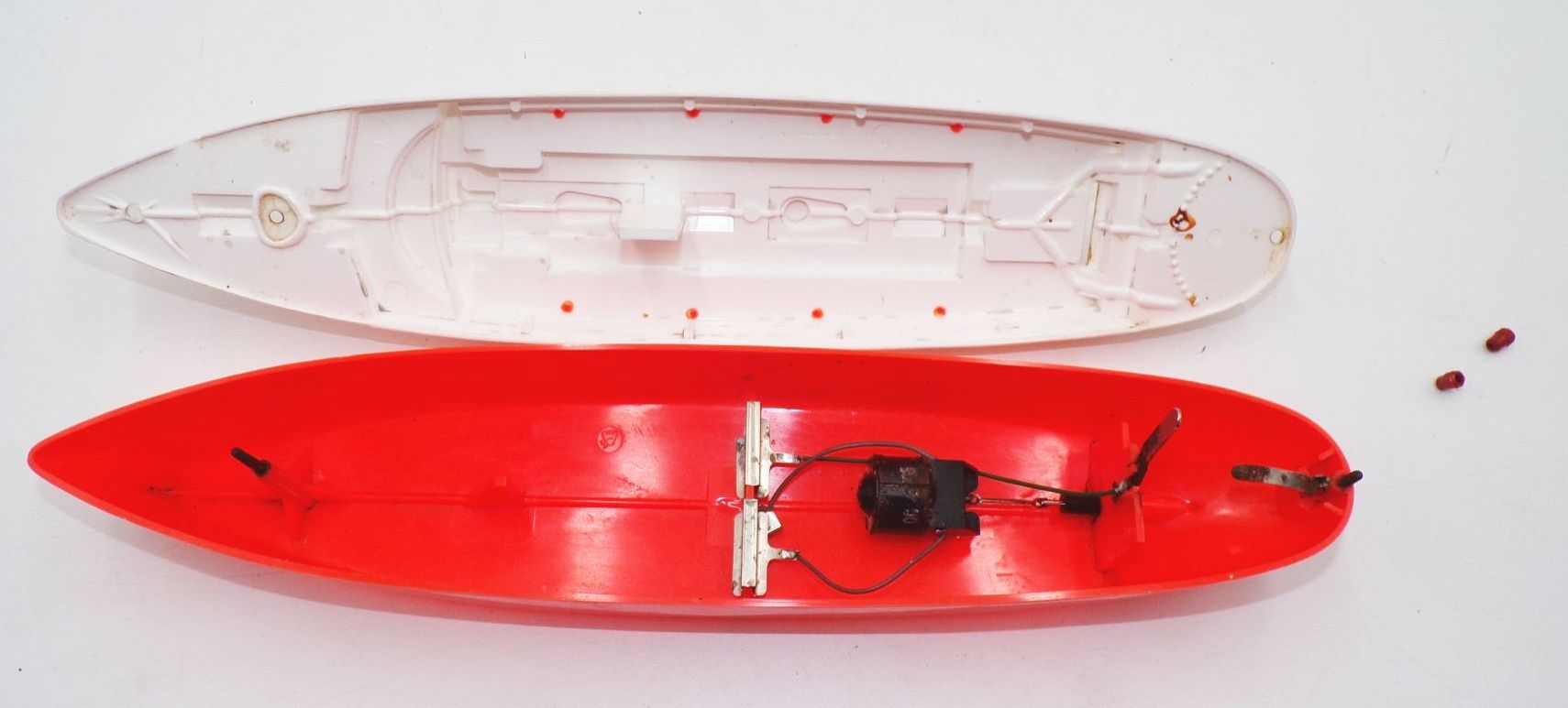 Zeuke Schiff Dampfer mit Originalkarton DDR Spielzeug
