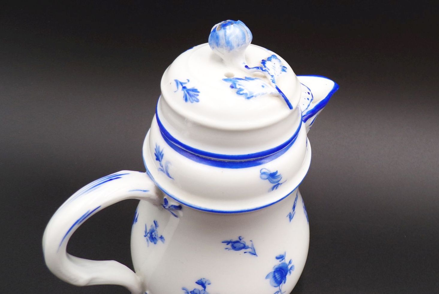 Alte Meissen Kakaokanne blau weiß Blumen Knaufzeit 2 Wahl Kännchen