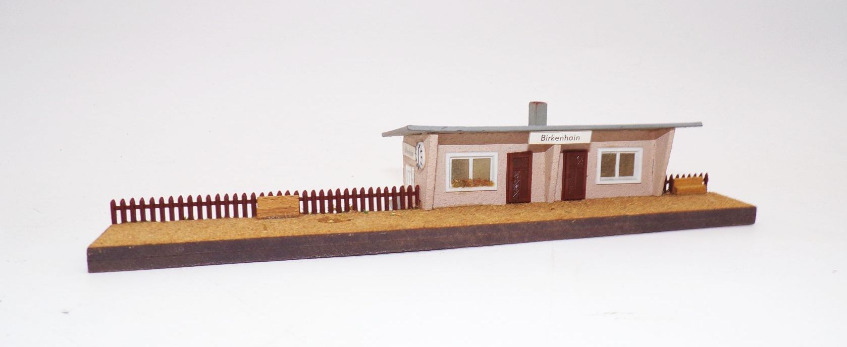 Altes Modell Haltstelle Birkenhain Holz 1950er Modellbau H0 TT