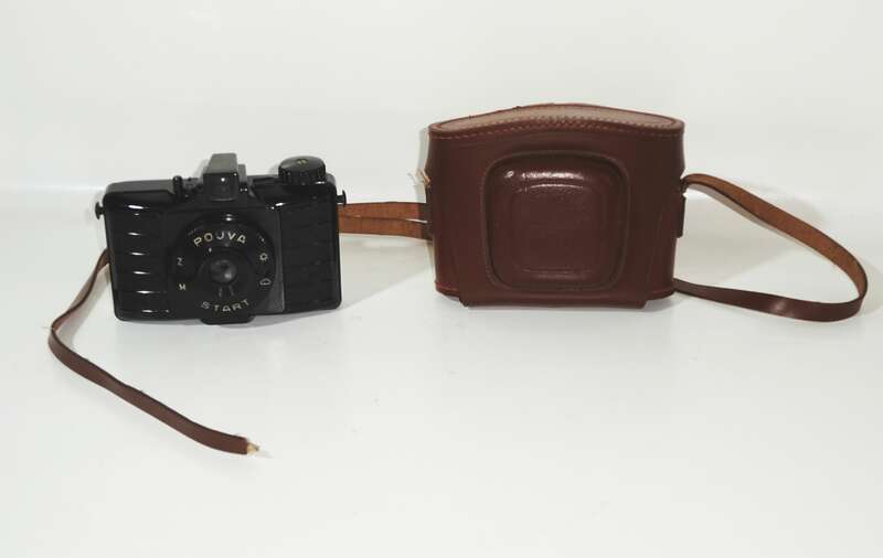 Pouva Start Kamera Fotoapparat Bakelit mit Tasche true Vintage
