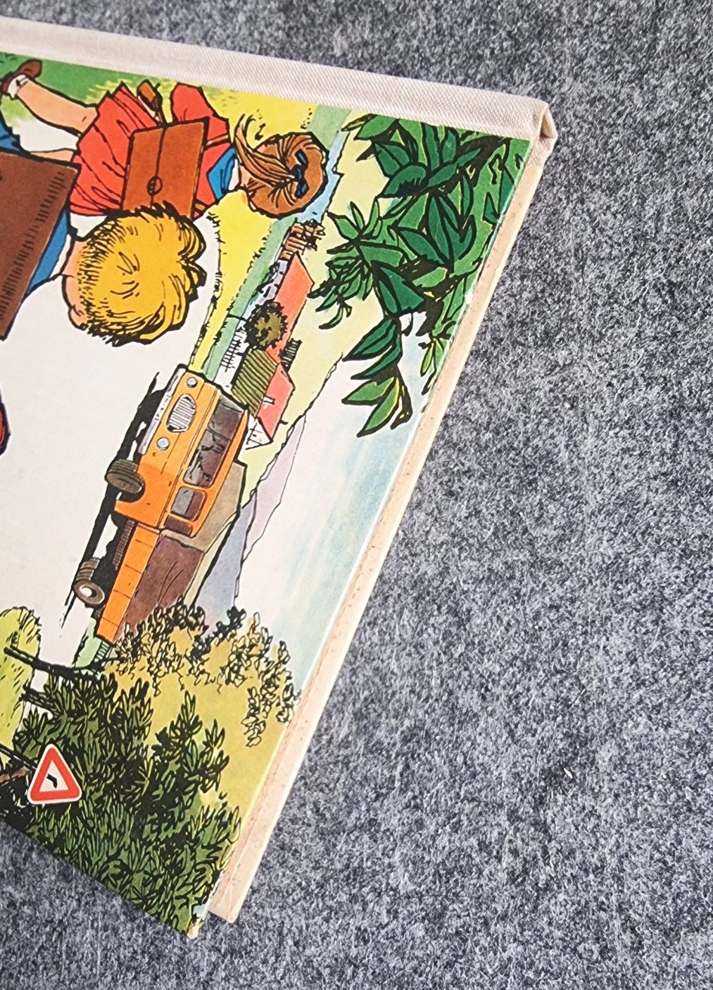 Auf unseren Straßen 1965 Verkehrsunterricht Klassen 2 bis 4 Volkseigener Verlag Berlin Schulbuch Auf unseren Straßen 1965 Verkehrsunterricht Klassen 2 bis 4 Volkseigener Verlag Berlin Schulbuch