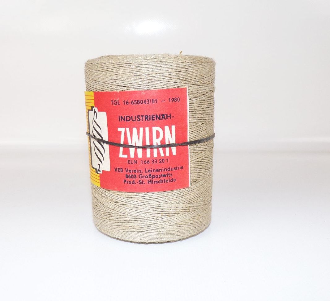 Hirschfelder Sattlerzwirn NOS Industrienähzwirn Sattler Schuster Zwirn Hirschfelder Sattlerzwirn NOS Industrienähzwirn Sattler Schuster Zwirn