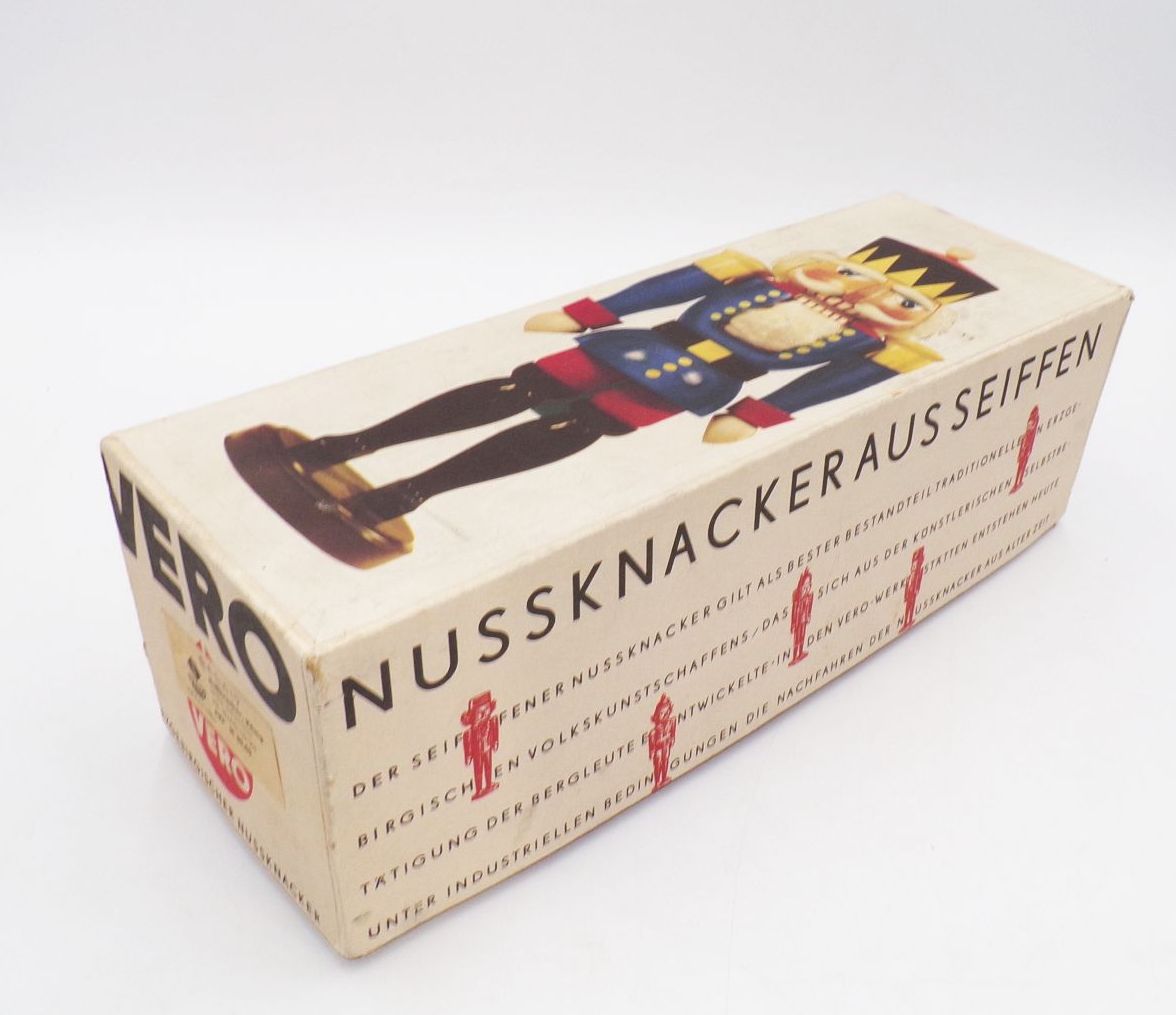 Alter Vero Nussknacker Weihnachtsschmuck mit Originalkarton DDR