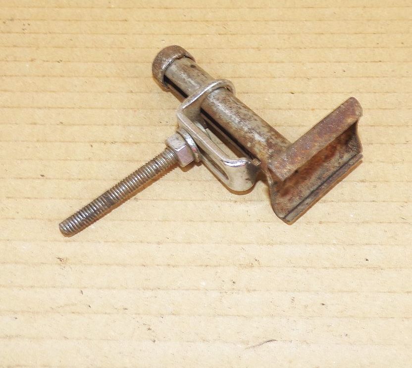 Altes Ersatzteil für Fahrrad Stempelbremse 