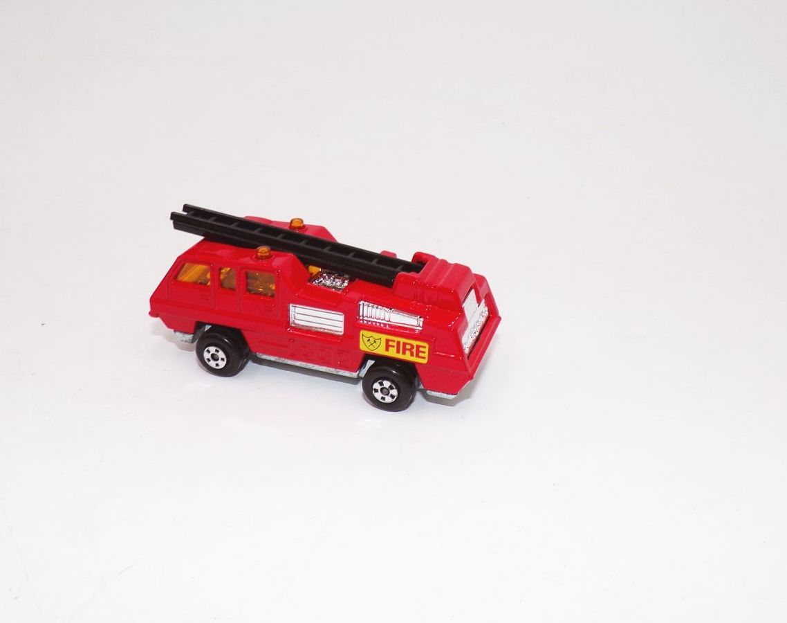 Matchbox No 22 Blaze Buster Modellauto Originalkarton 