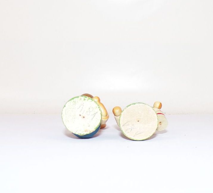 Kleine Osterhasen Osterhäsin Ostereier 2 Stück wohl Esco