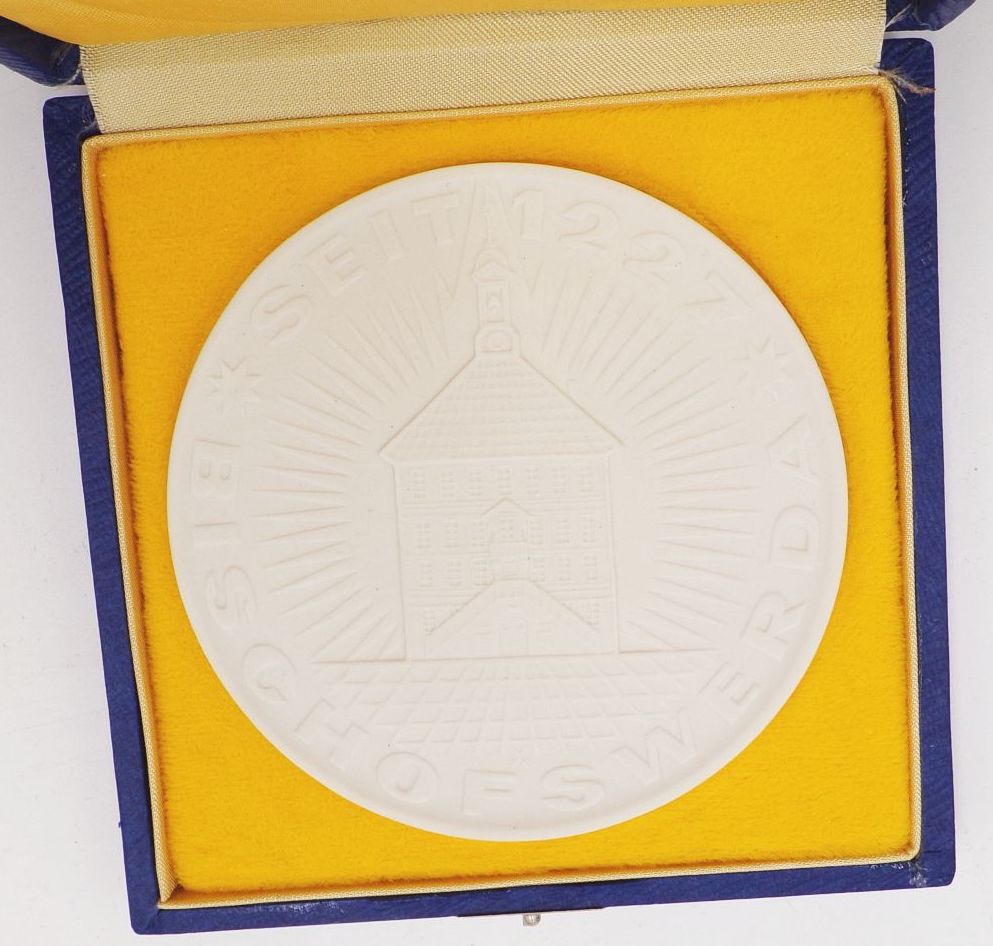 Ehrenplakette der Stadt Bischofswerda Meissen Porzellan Plakette Weiß 