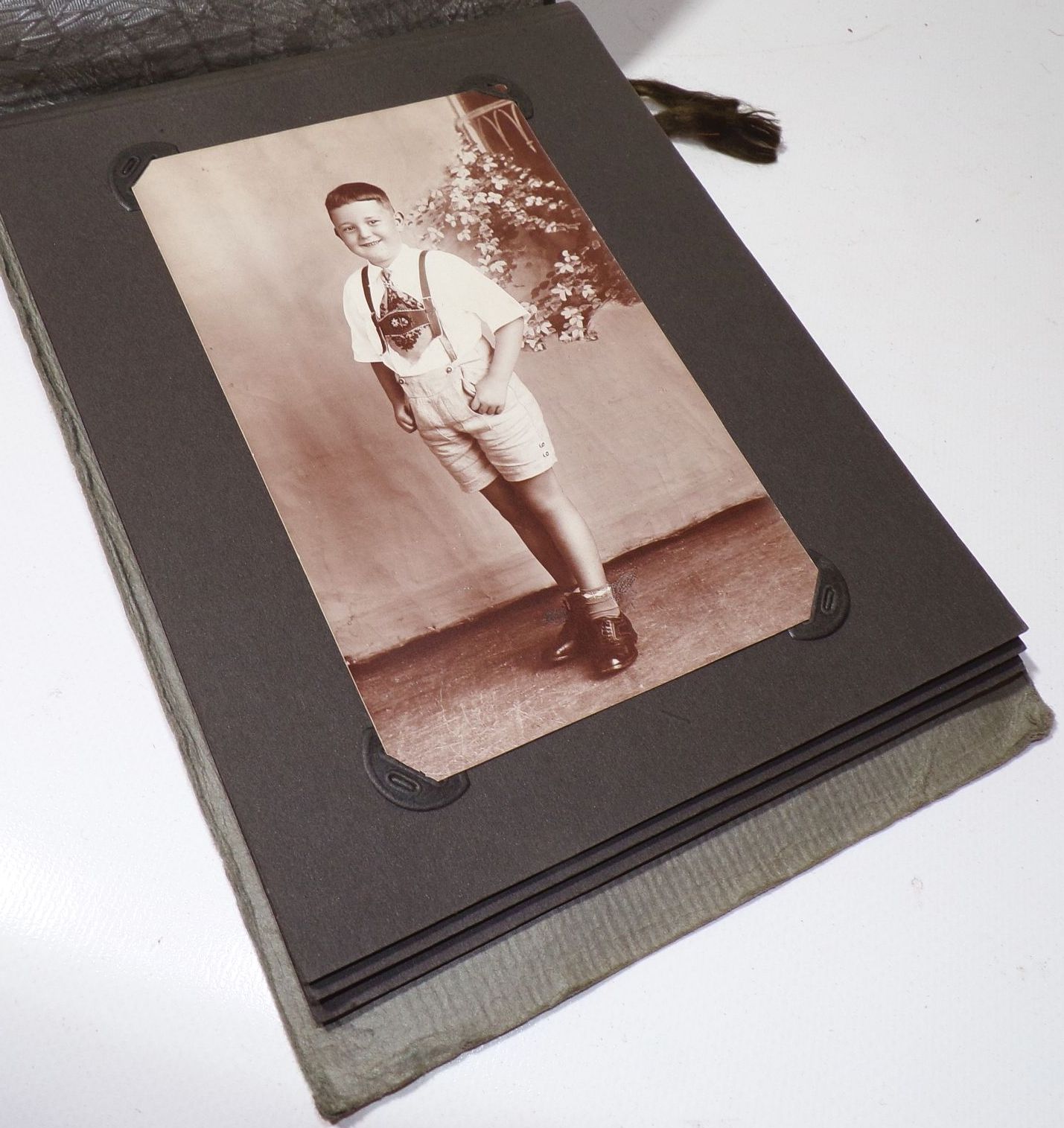 Altes Fotoalbum mit Fotos 1920er 1930er 