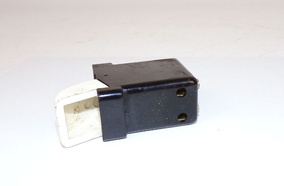 DDR Tastenschalter Schwarz Weiss mit OVP Oldtimer