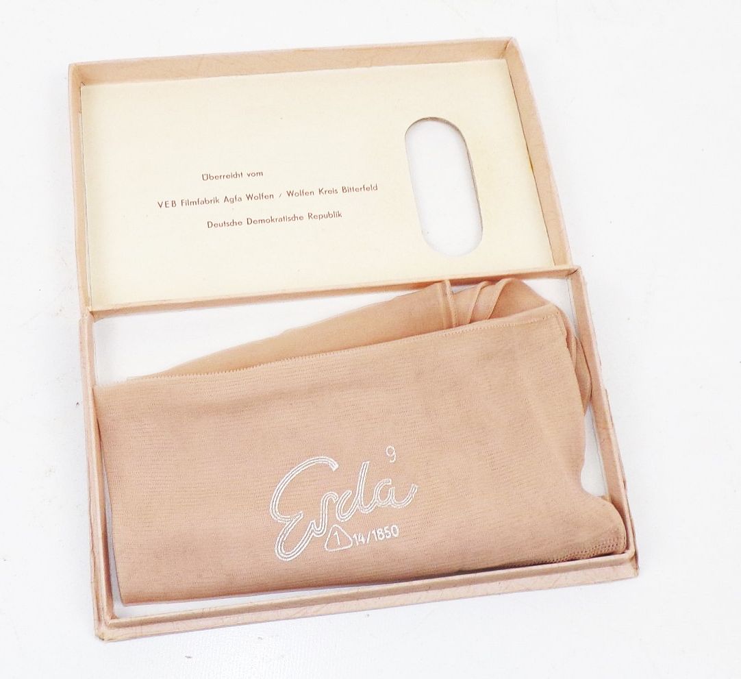 DDR Esda Damen Strümpfe Dederon Feinseide Wolfen Bitterfeld Reklame 1960er 