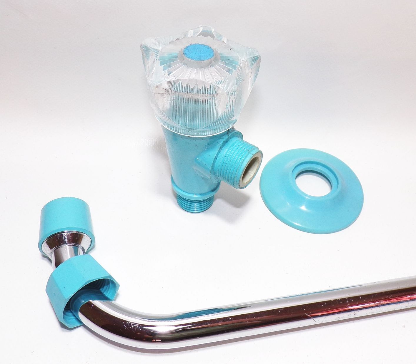 DDR Wasserhahn Blau Ablauf Badeofen Boiler Therme Ausguss Bad Armatur