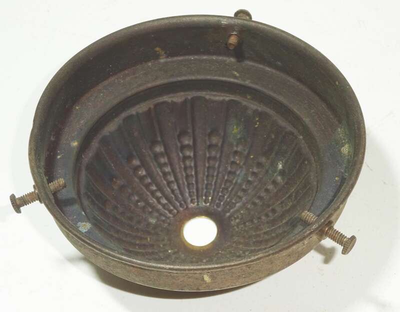 Alter Messing Lampenglashalter Lampenersatzteil Baldachin um 1900