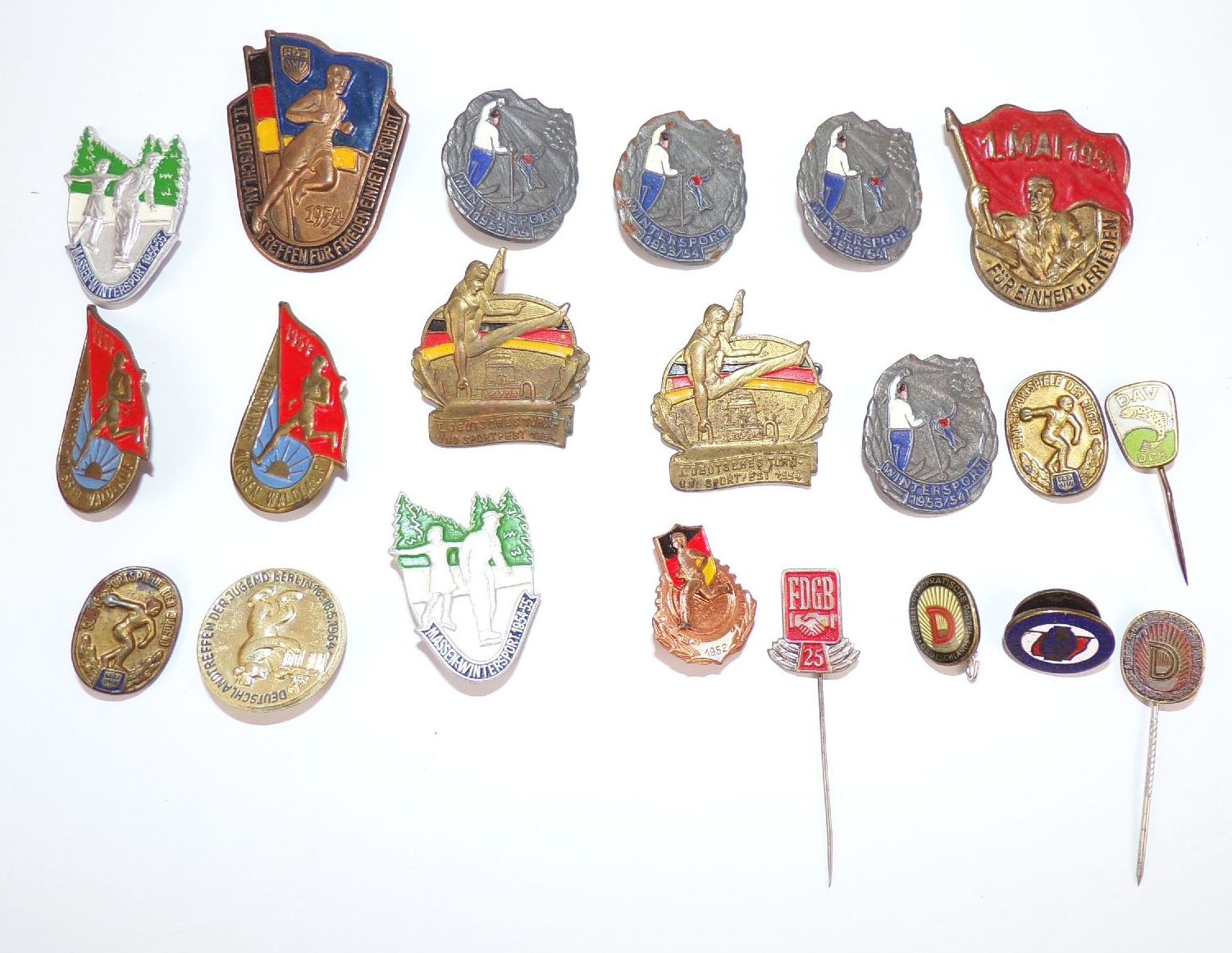 DDR Abzeichen Sport Auszeichnungen Lot 