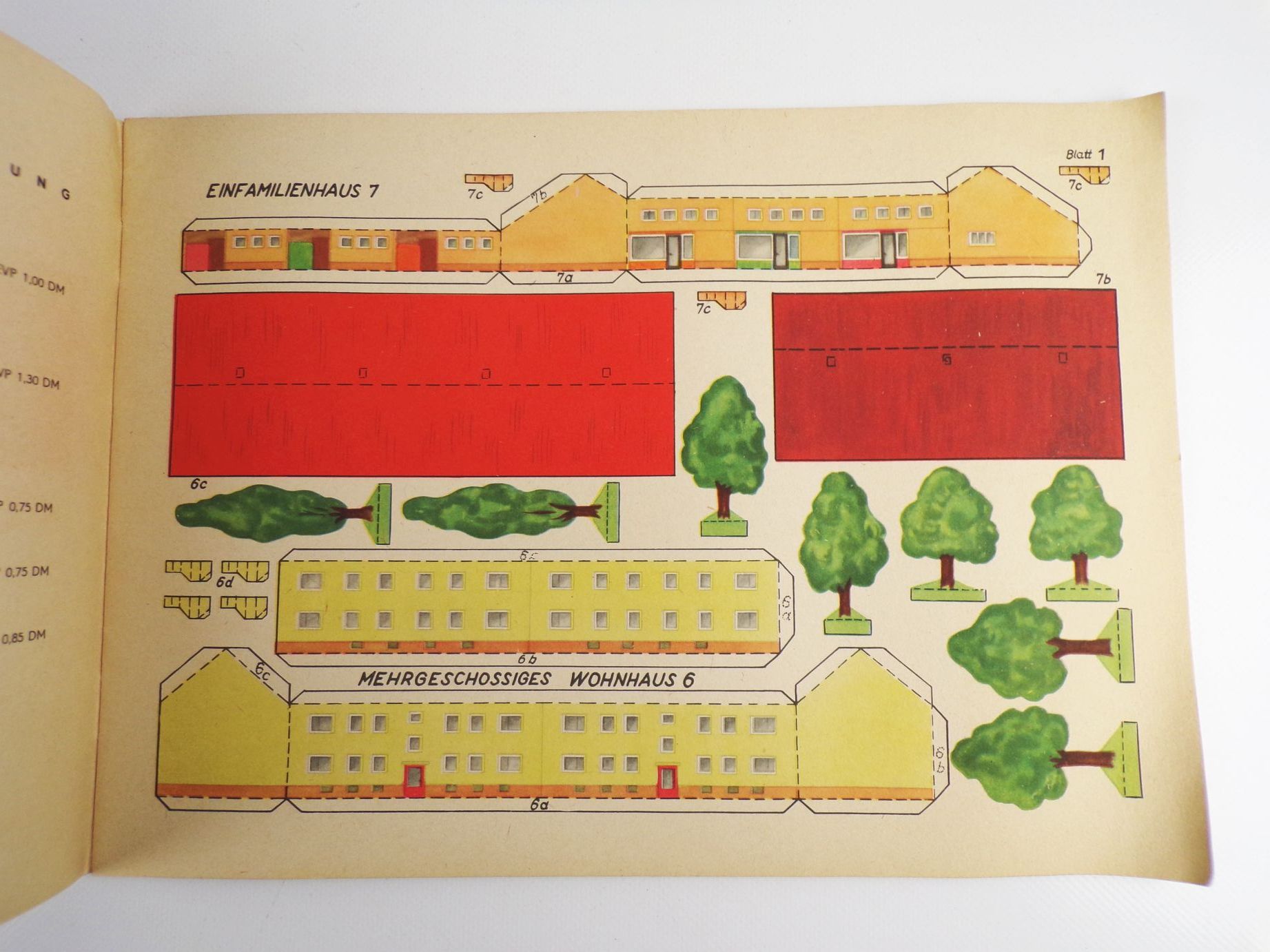 Das Schöne Sozialistische Dorf Heft 2 Ausschneidebogen DDR Bastelbogen
