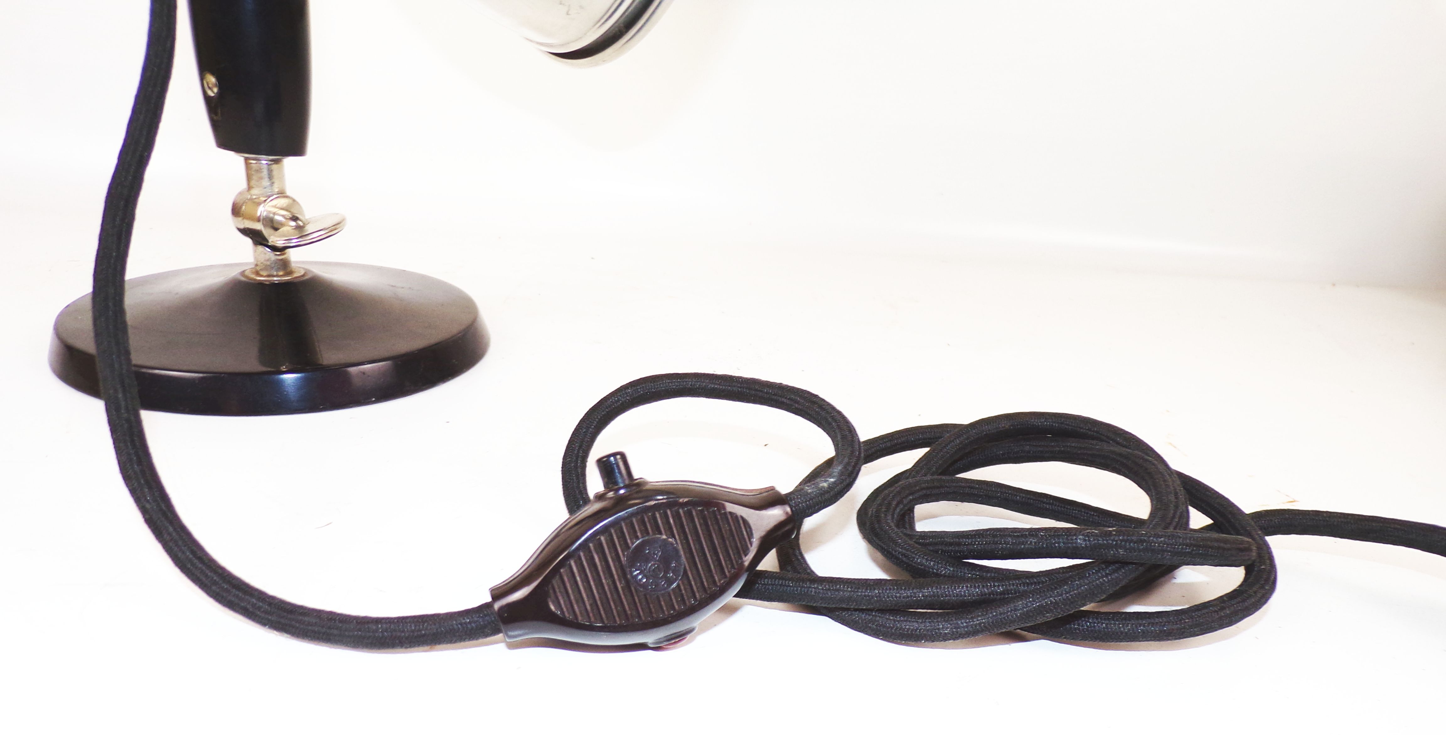 Alte Höhensonne Rotlichtlampe Aluminium Schirm Retro Look Tischleuchte 