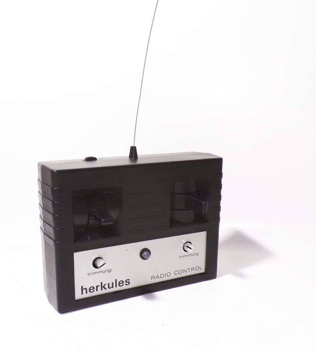 DDR Fernlenkauto Safari Puch G Funkauto Spielzeug 