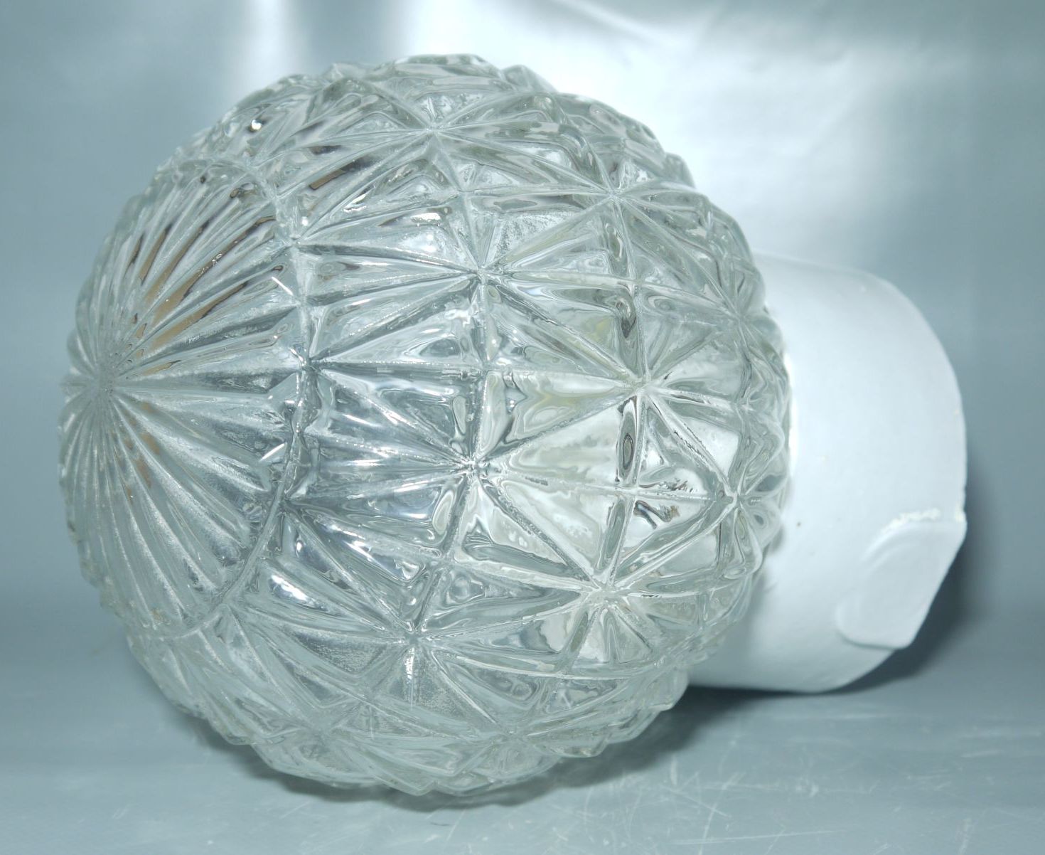 Alte Deckenlampe DDR Dekor Ausführung Kellerlampe Glas Lampe