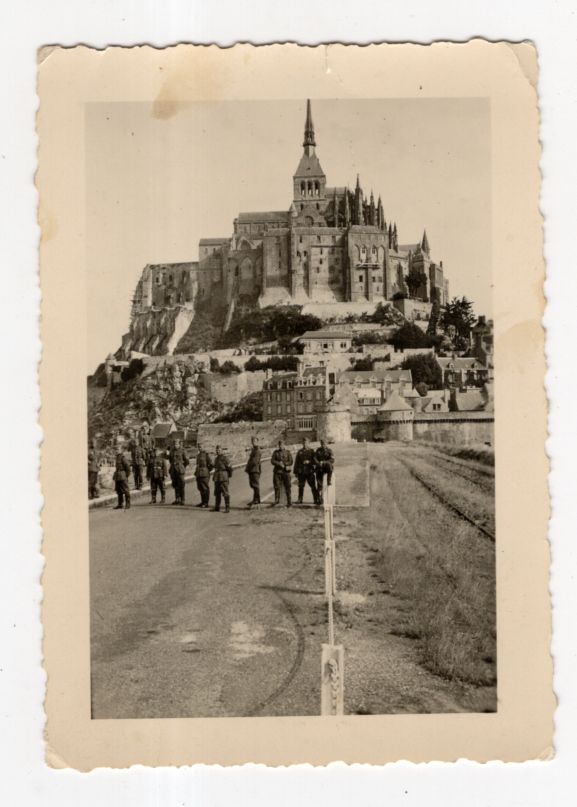 Foto Wehrmacht Soldaten bei St. Michel 1940 WW2 Frankreich