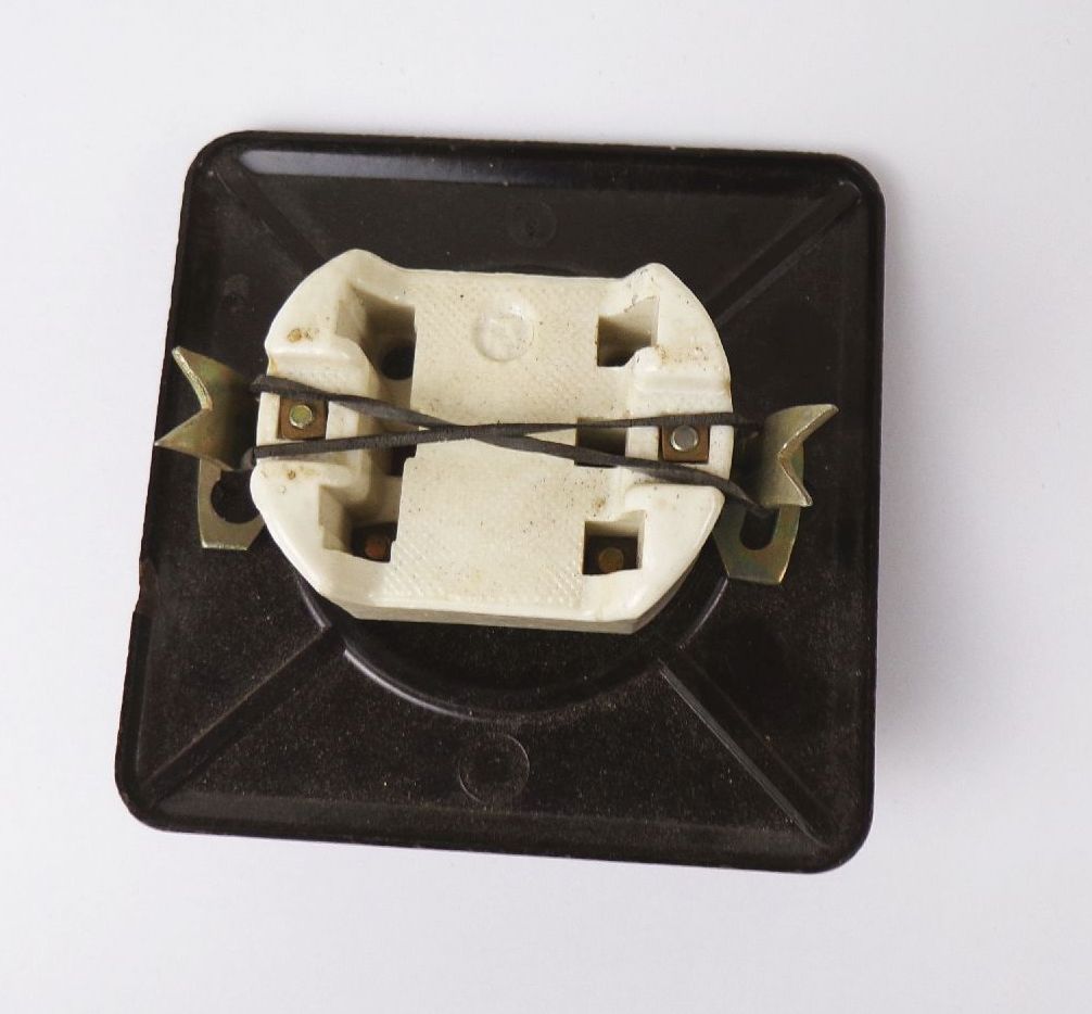 Alter Lichtschalter Bakelit An Aus Wandschalter Rund Unterputz Viereckig Schwarz Alter Lichtschalter Bakelit An Aus Wandschalter Rund Unterputz Viereckig Schwarz