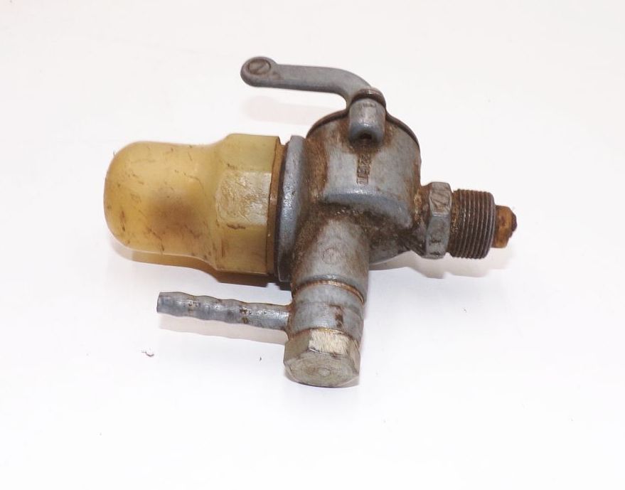 Alter Benzinhahn wohl für BK350 Alter Benzinhahn wohl für BK350