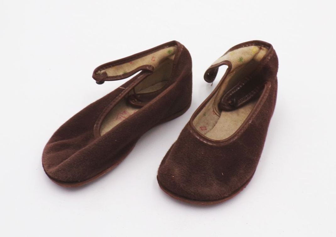 Alte Schuhe braun Kinderschuhe Spangenschuh Größe 25 Deko Vintage shoes