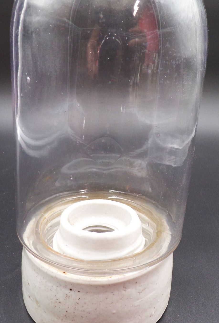Alte Glaskolbenlampe Weiß Porzellan Glas Deckenleuchte Kellerlampe Vintage Kopie Alte Glaskolbenlampe Weiß Porzellan Glas Deckenleuchte Kellerlampe Vintage Kopie