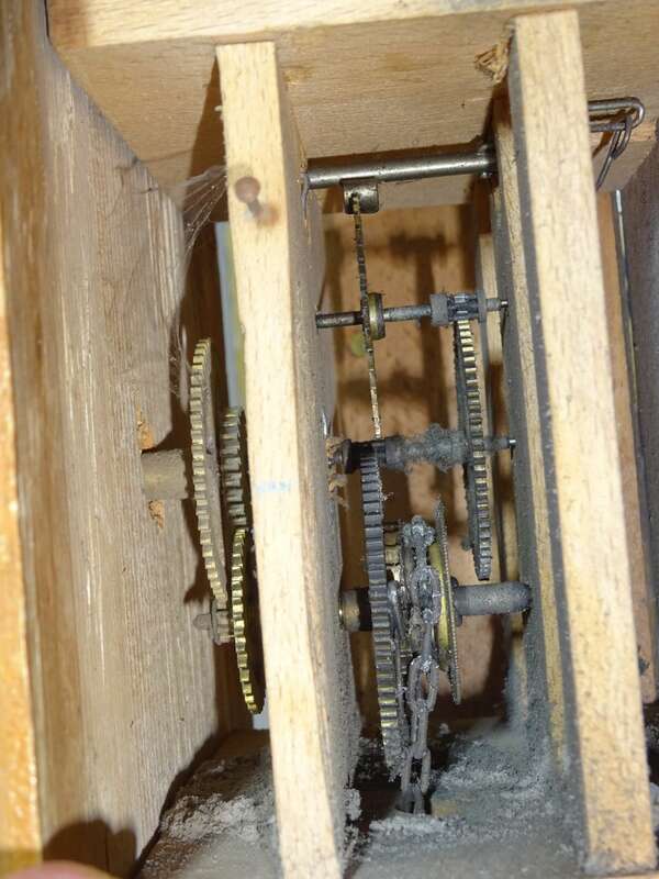 Schilderuhr 2 Stück um 1900 Wanduhr Deko zum herrichten