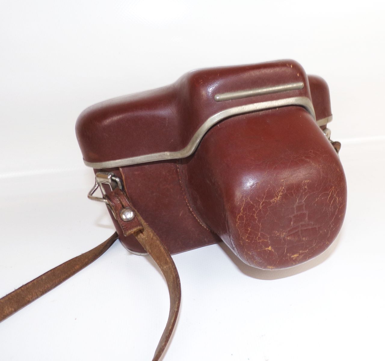 Zeiss Ikon Pentacon F mit Meyer Objektiv Primotar mit Tasche Zeiss Ikon Pentacon F mit Meyer Objektiv Primotar mit Tasche