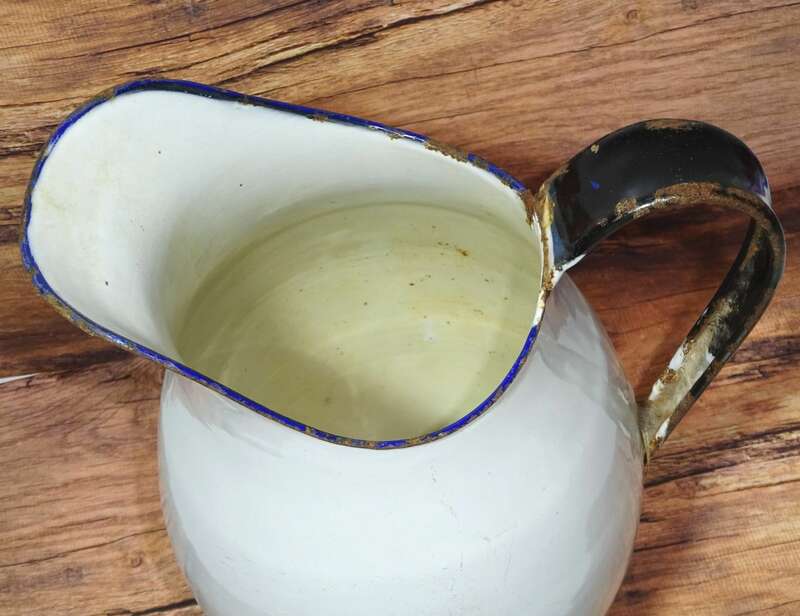 Alter Wasserkrug Emaille Weiss Shabby Landhaus Deko Email Krug