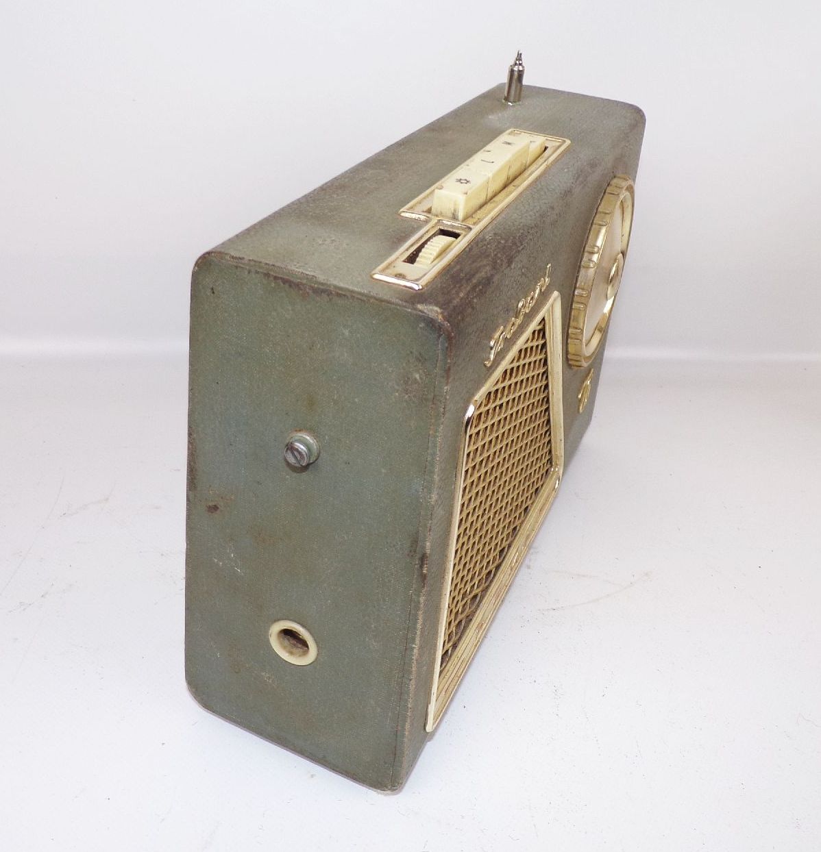 Rema T6 Trabant Kofferradio Vintage DDR Radio defekt