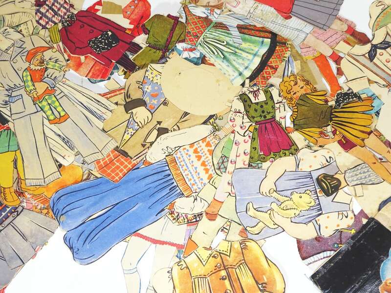 Alte Anziehpuppen Pappe DDR und älter Papierpuppen Kleiderpuppen Spielzeug