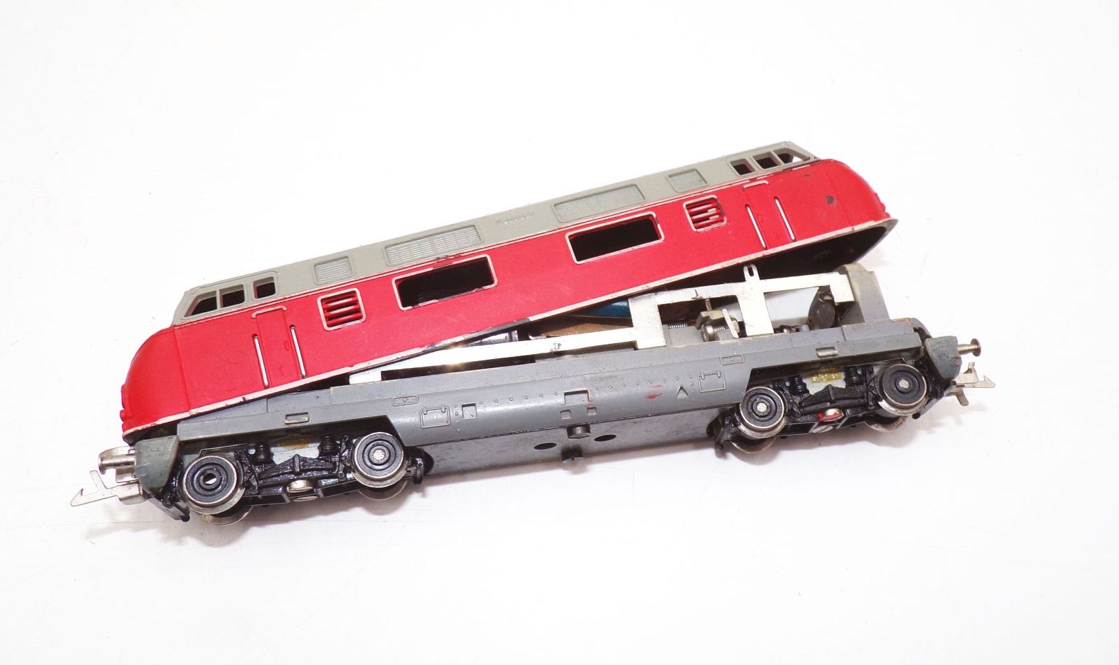Zeuke TT Zugset Nohab Diesellok Personenwagen Gepäckwagen OVP Zeuke TT Zugset Nohab Diesellok Personenwagen Gepäckwagen OVP