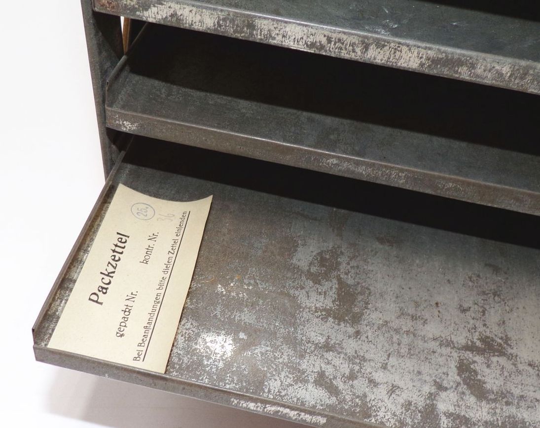 Teekanne Verkaufskasten Verkaufsvitrine Antik aus Blech 1930 er Reklame 