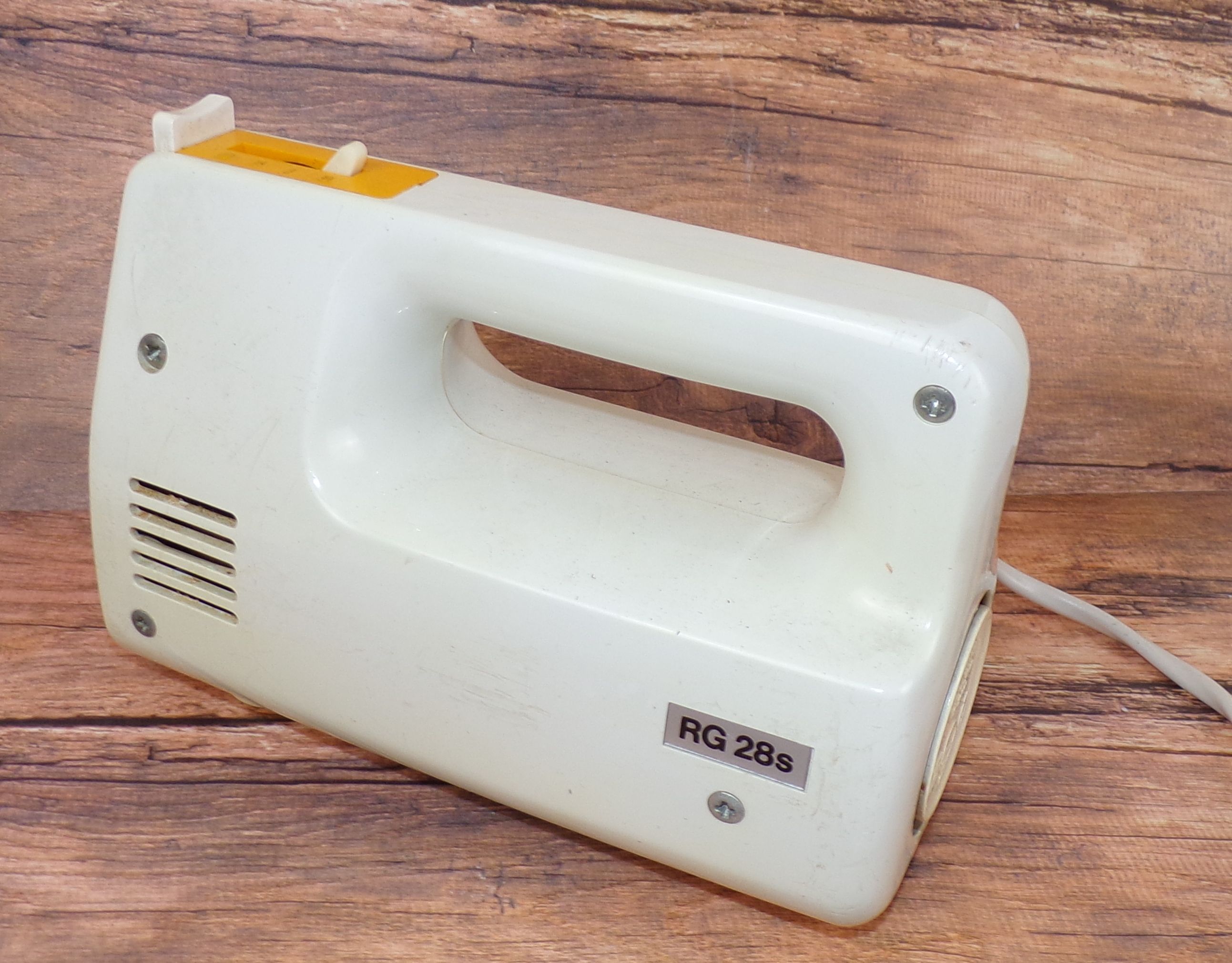 DDR RG28s Weiss Mixer Rührgerät Küchenhilfe 