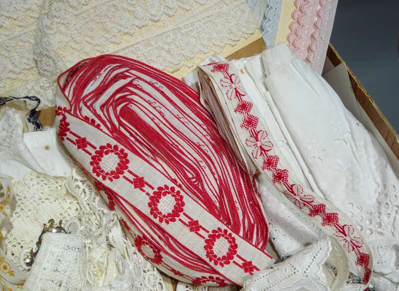 Konvolut Borte Geklöppelt Spitze Weißwäsche Handarbeit Spitze Nähen Bordüre 