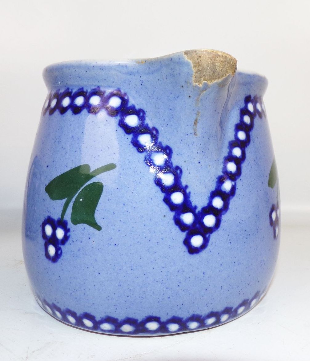 Alte Kanne Krug Keramik 3 Stück Milch Sahne Kännchen schönes Dekor 