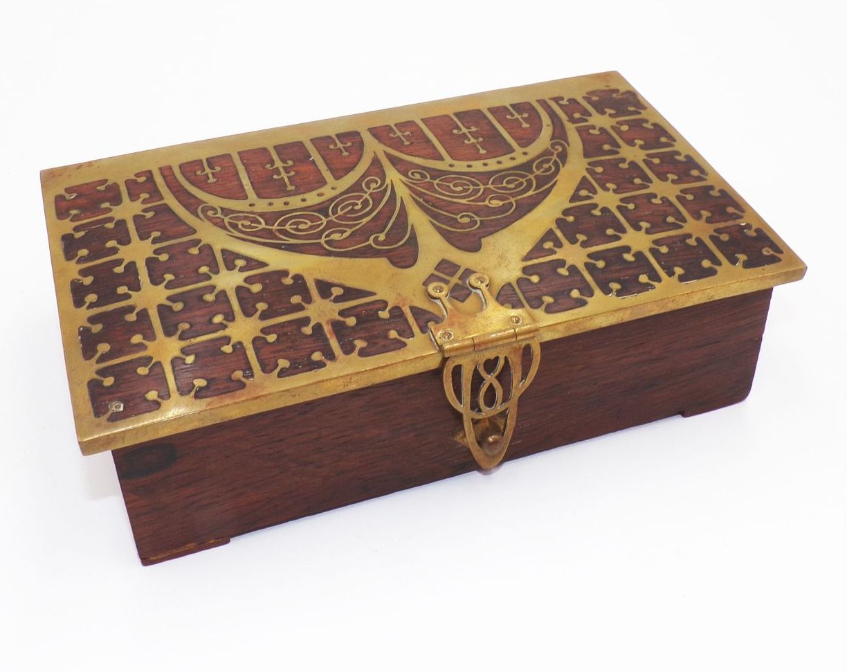 Jugendstil Erhard u Söhne Schatulle Messing Einlage Palisander Dose