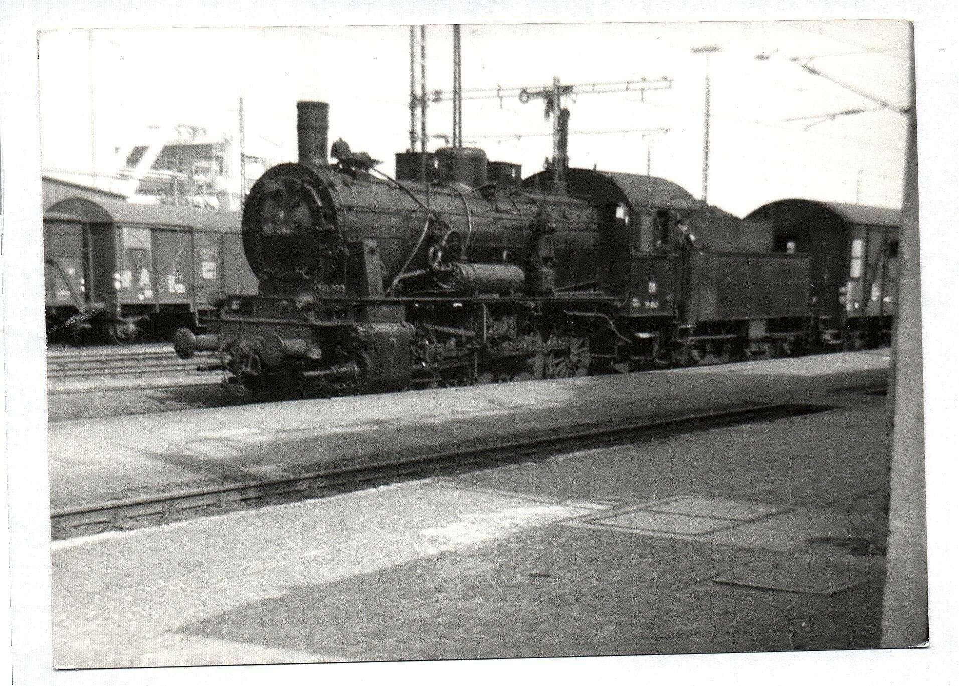 Foto 55 4647 Dampflok Bw Rheydt mit Ng 9467 in Dülken 1968 | 121007